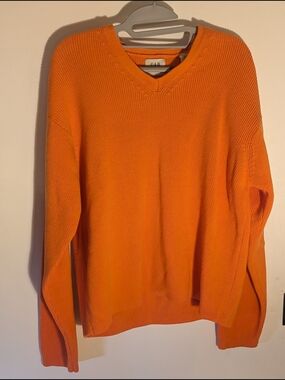 GAP Unisex 100% Cotton V-Neck Sweater in Orange